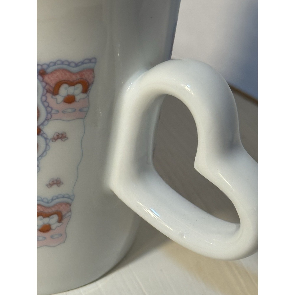 Vintage Precious Moments Coffee Mug "Love One Another" 9 fl. oz Heart Handle - Picture 7 of 11